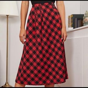 Red plaid long skirt